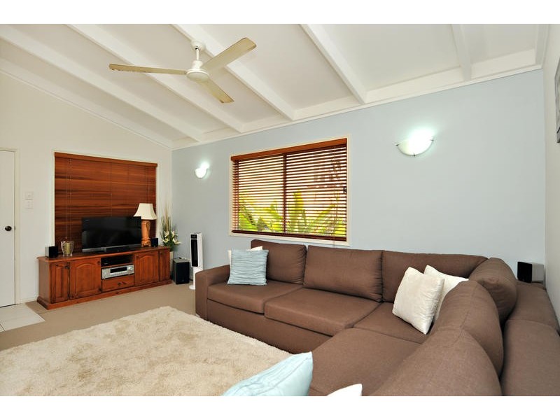 4 Connors Street, Petrie QLD 4502