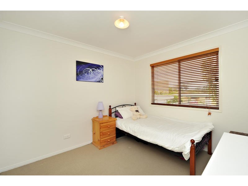 4 Connors Street, Petrie QLD 4502