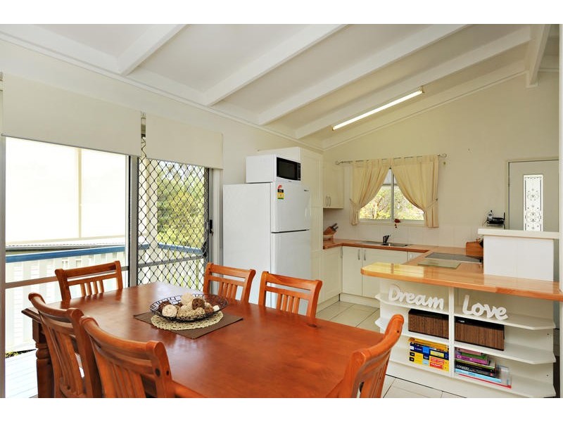 4 Connors Street, Petrie QLD 4502