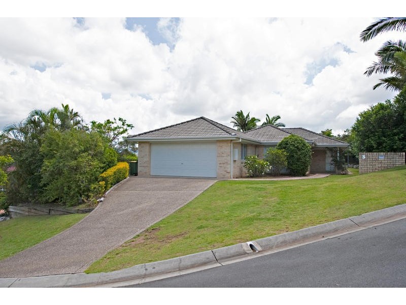 3 Ritchie Court, Petrie QLD 4502