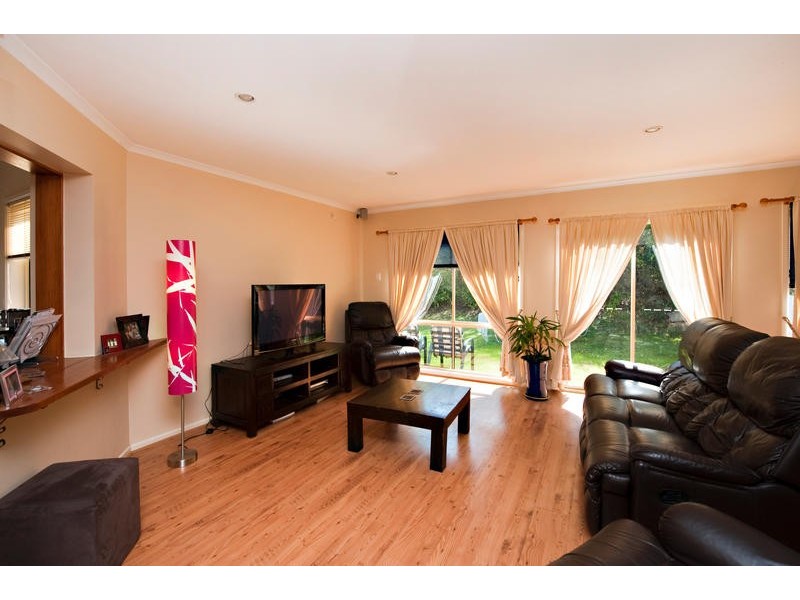 3 Maddison Place, The Gap QLD 4061