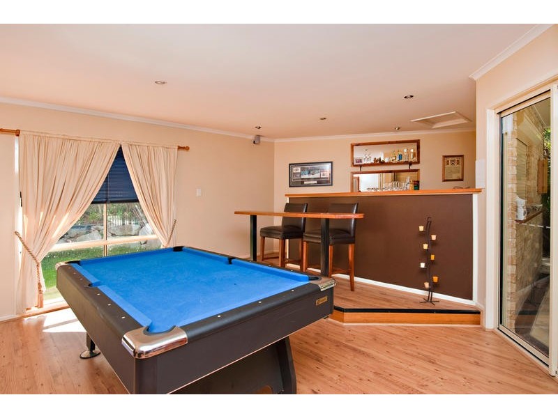 3 Maddison Place, The Gap QLD 4061