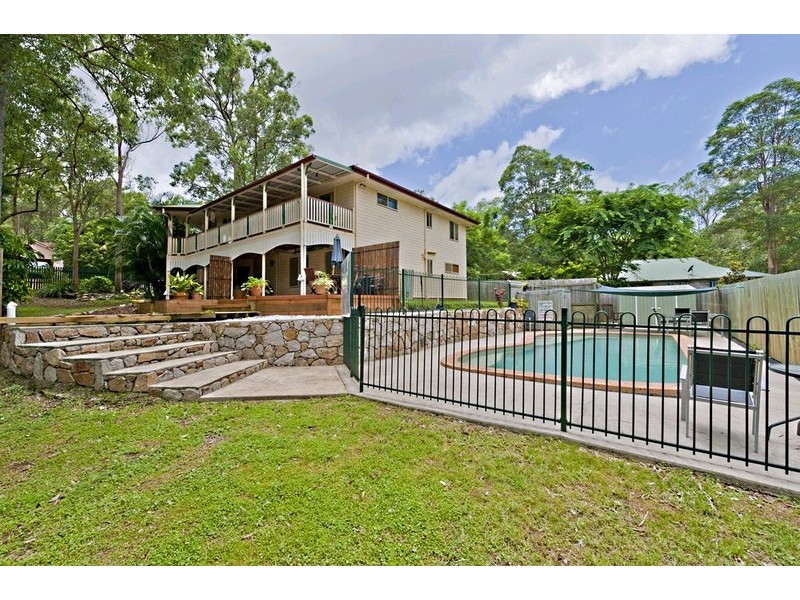 4 Lakeview Court, Joyner QLD 4500