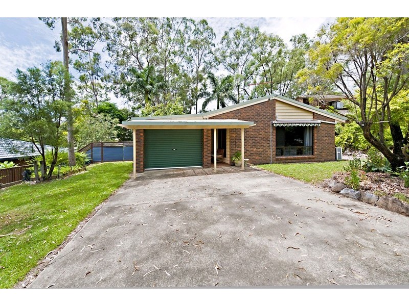 7 St Denis Court, Petrie QLD 4502