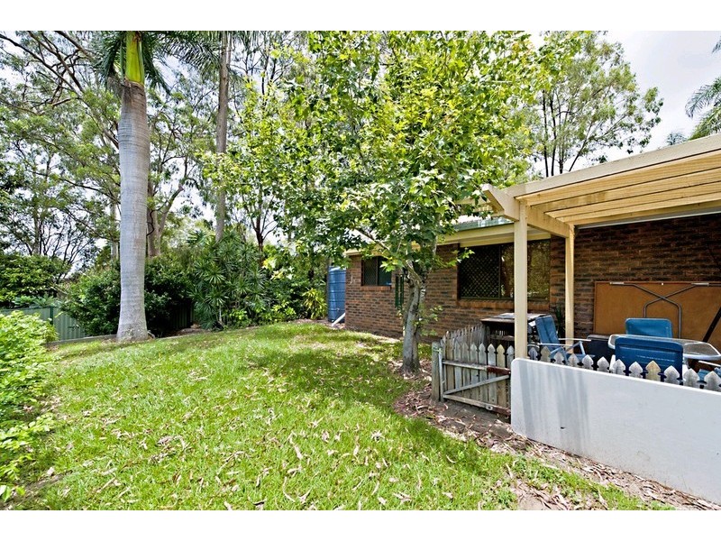 7 St Denis Court, Petrie QLD 4502