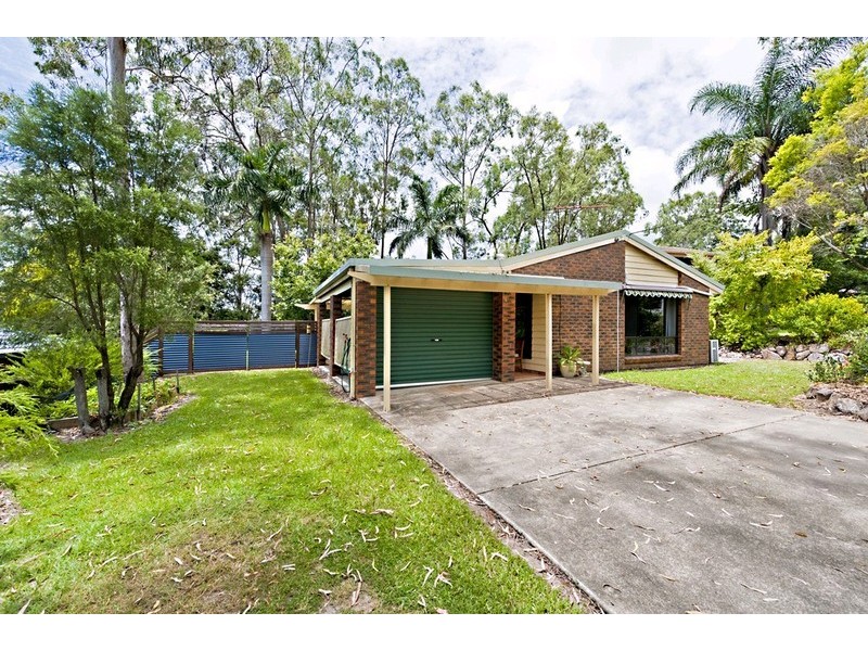 7 St Denis Court, Petrie QLD 4502