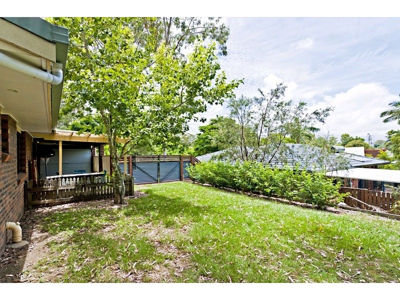 7 St Denis Court, Petrie QLD 4502