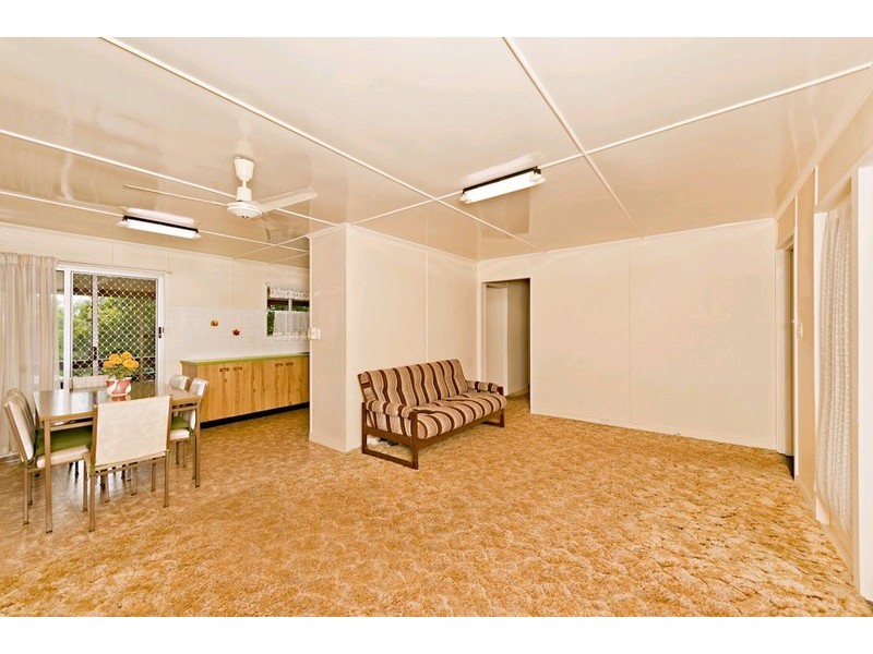 8 Cotton Street, Lawnton QLD 4501