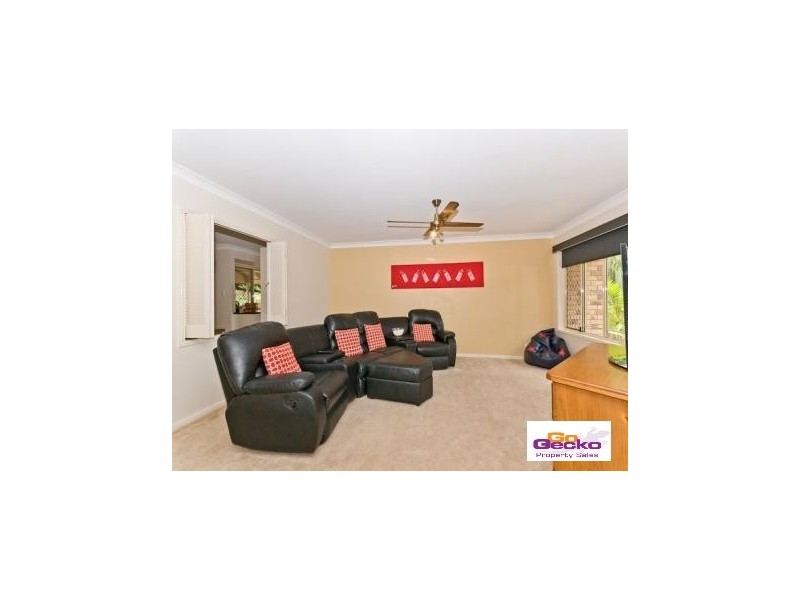 7 Lakeview Court, Joyner QLD 4500