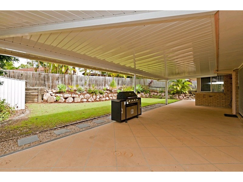 99 Rue Montaigne, Petrie QLD 4502