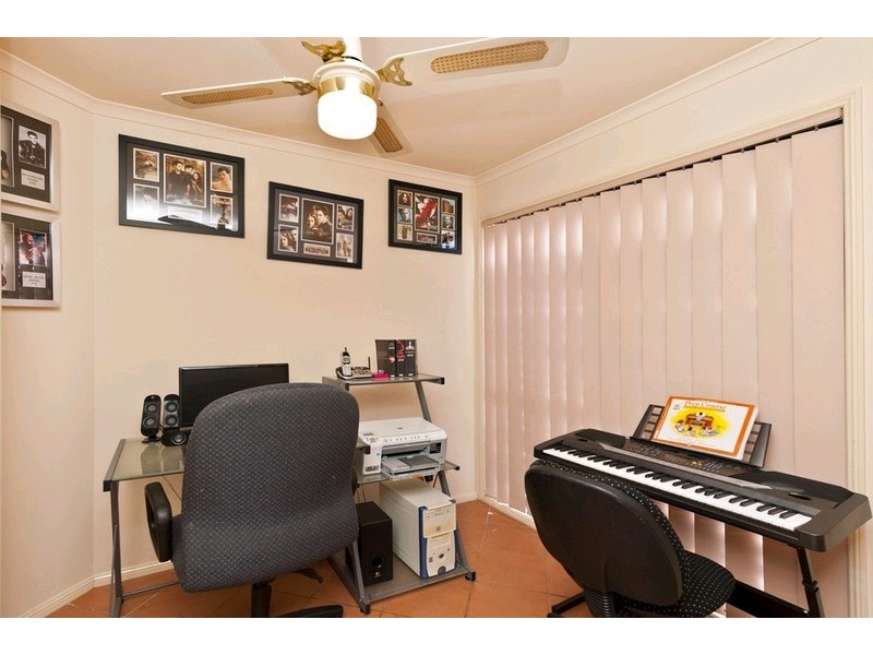 8 Trafalgar Court, Strathpine QLD 4500