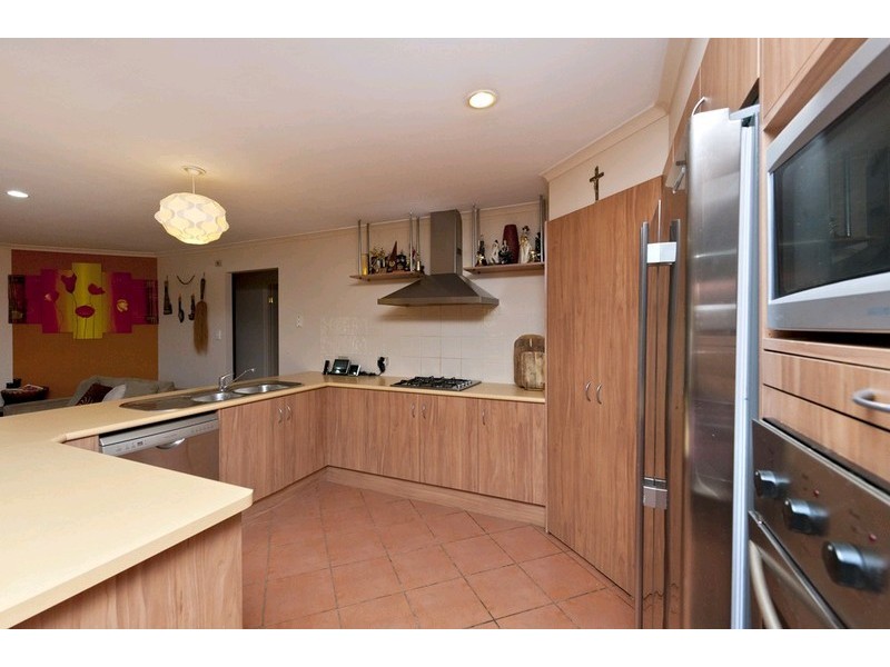 8 Trafalgar Court, Strathpine QLD 4500