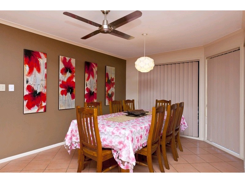 8 Trafalgar Court, Strathpine QLD 4500