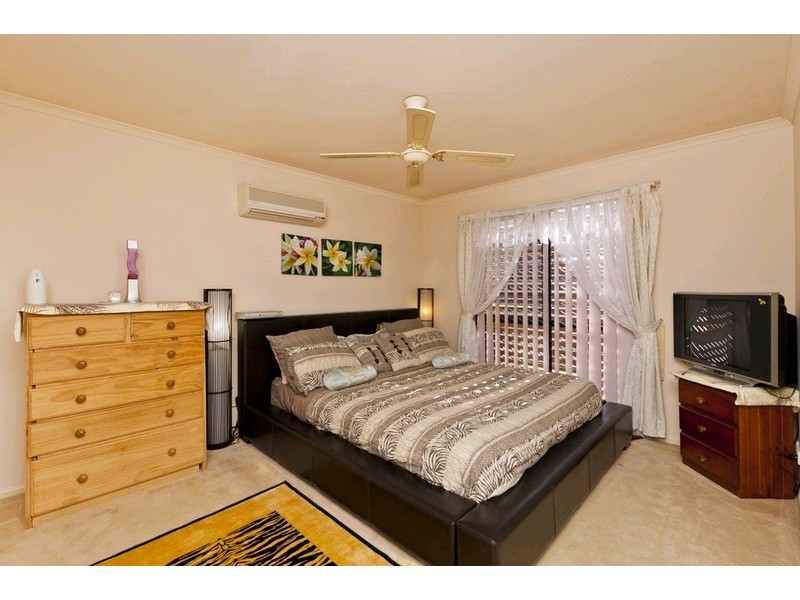 8 Trafalgar Court, Strathpine QLD 4500