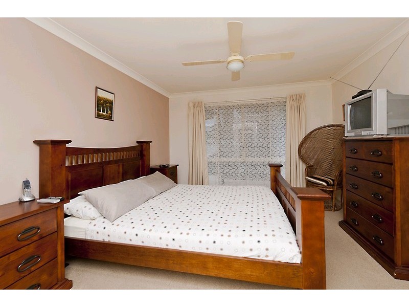 10 Tudor Close, Petrie QLD 4502