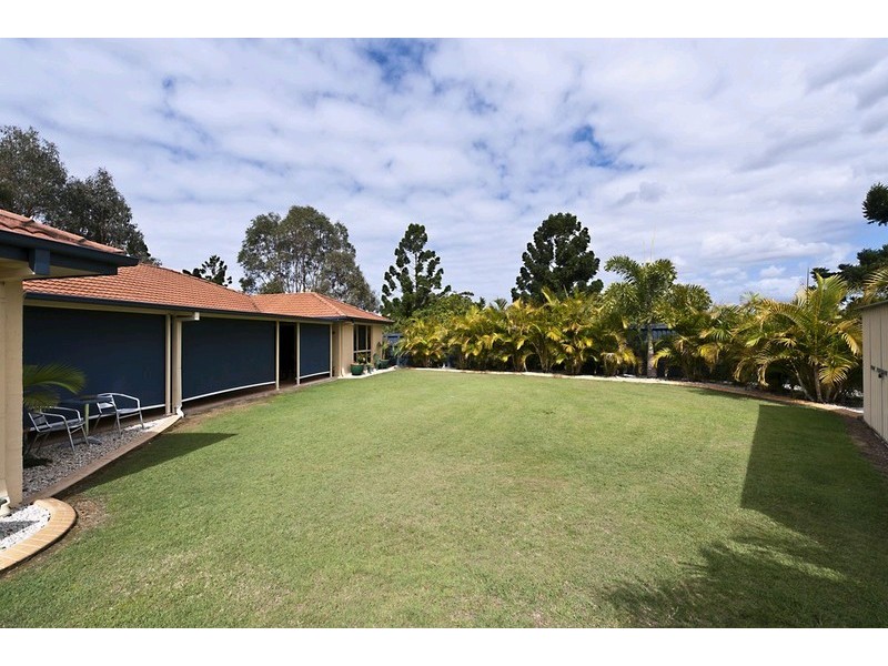 10 Tudor Close, Petrie QLD 4502