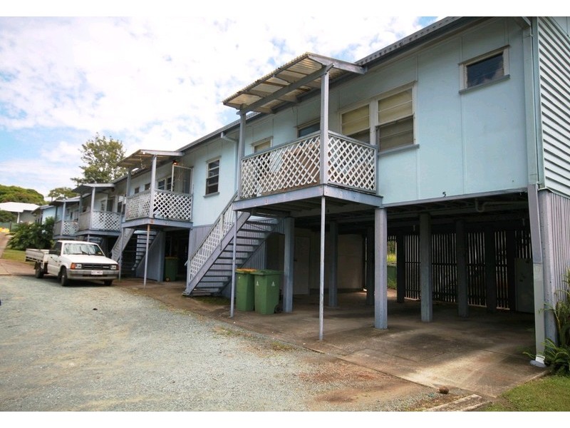 1079 Anzac Avenue, Petrie QLD 4502