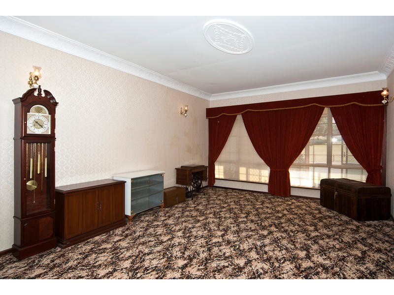 Mount Lofty QLD 4350