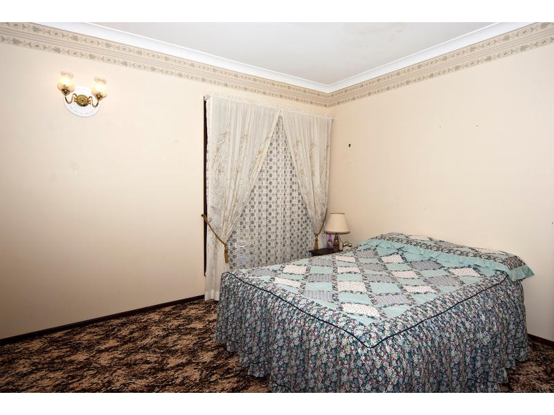 Mount Lofty QLD 4350