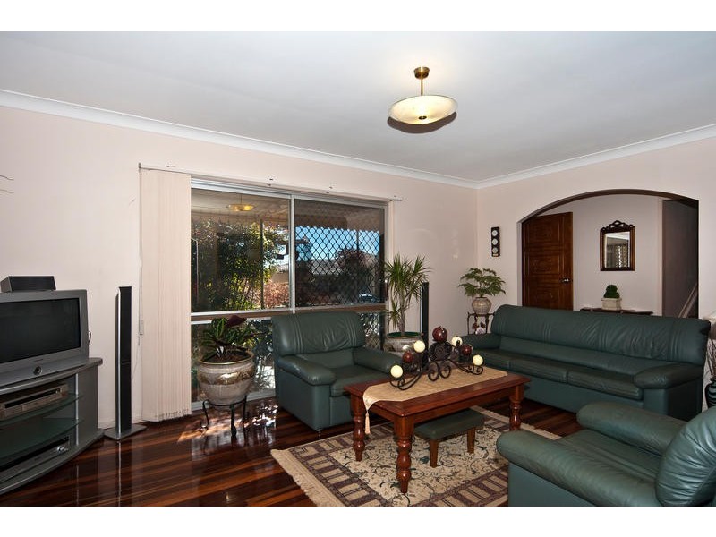 Centenary Heights QLD 4350