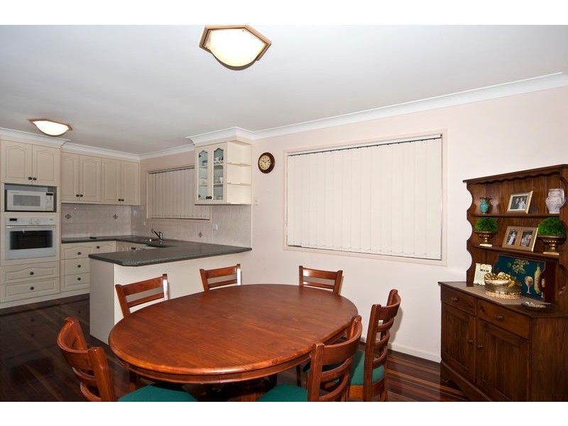 Centenary Heights QLD 4350