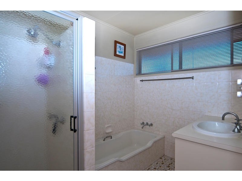 Centenary Heights QLD 4350