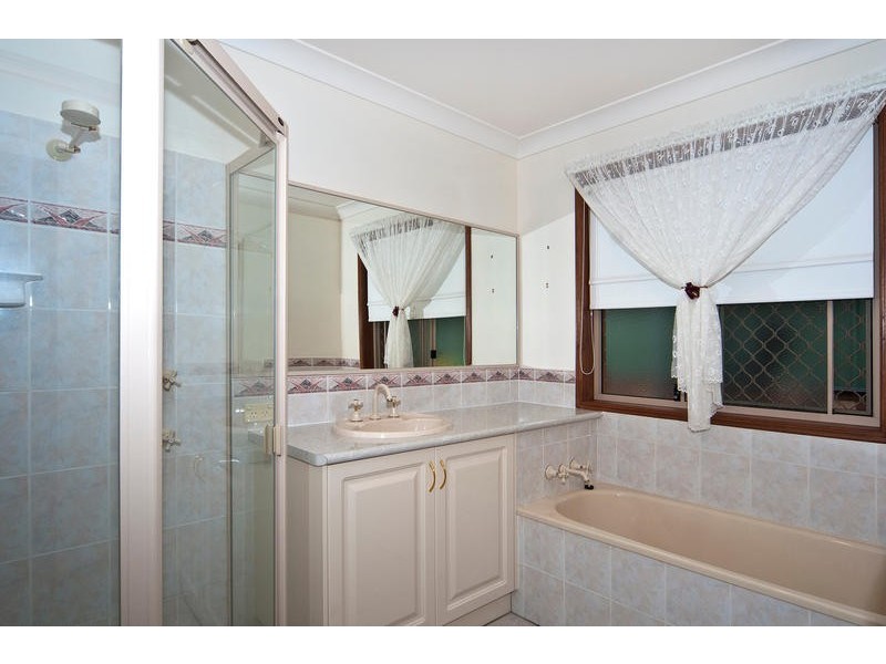 Middle Ridge QLD 4350