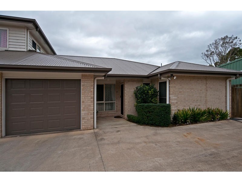 2/180a Jellicoe Street, Newtown QLD 4350