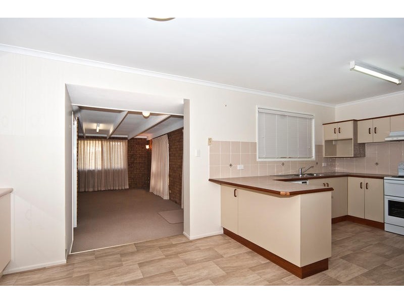 Centenary Heights QLD 4350