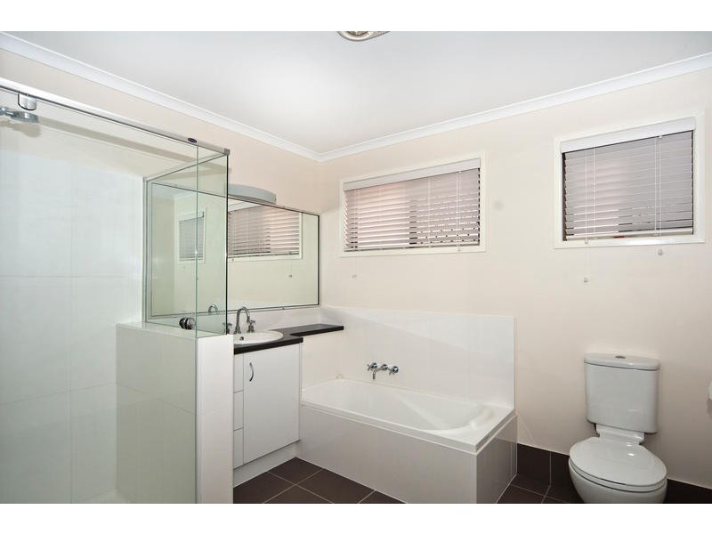 Centenary Heights QLD 4350