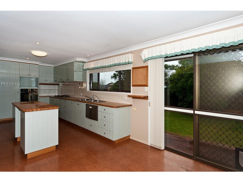 Centenary Heights QLD 4350