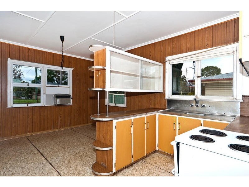 31 Weetwood Street, Newtown QLD 4350