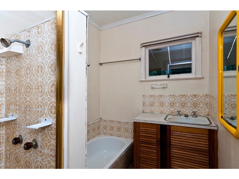31 Weetwood Street, Newtown QLD 4350