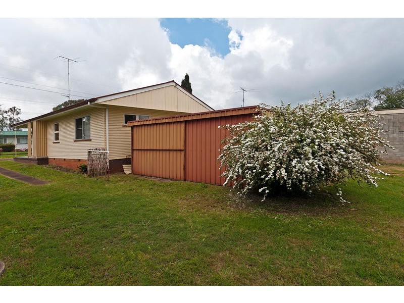 31 Weetwood Street, Newtown QLD 4350