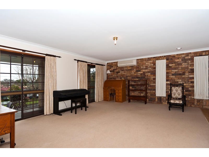 8 Heathwood Street, Toowoomba QLD 4350
