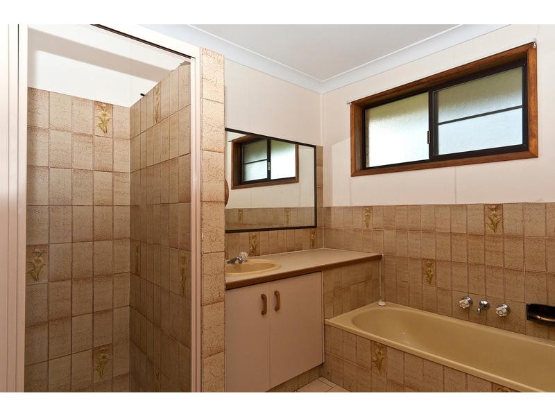 8 Heathwood Street, Toowoomba QLD 4350