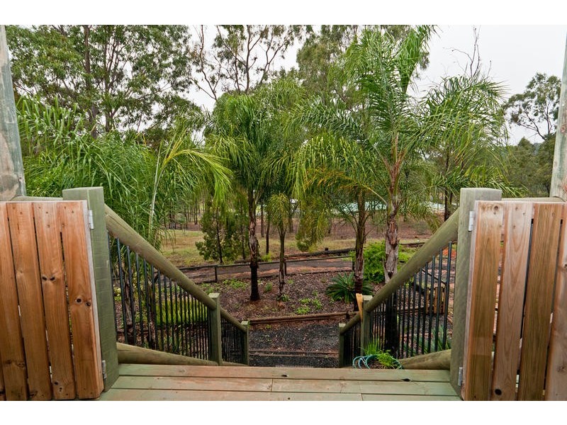 Upper Lockyer QLD 4352