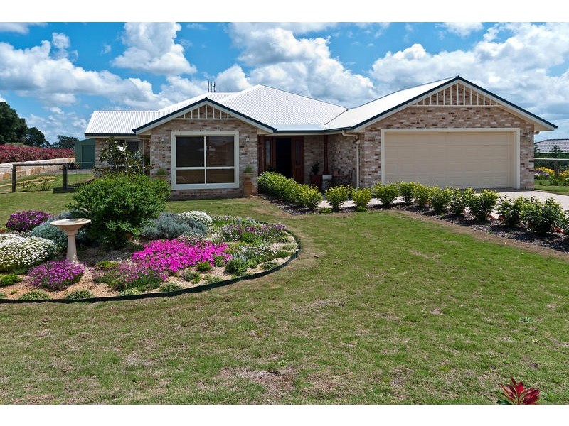 5 Lewis Drive, Meringandan West QLD 4352