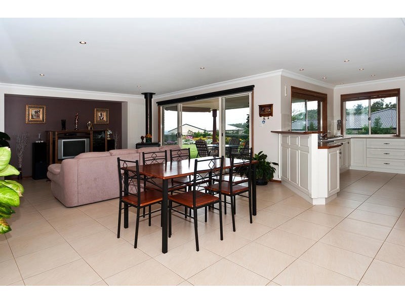 5 Lewis Drive, Meringandan West QLD 4352