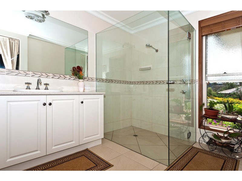 5 Lewis Drive, Meringandan West QLD 4352