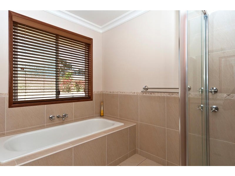 5 Lewis Drive, Meringandan West QLD 4352