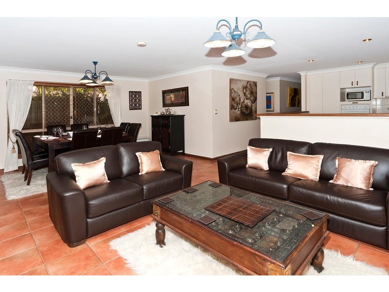 45 Audrey Court, Middle Ridge QLD 4350