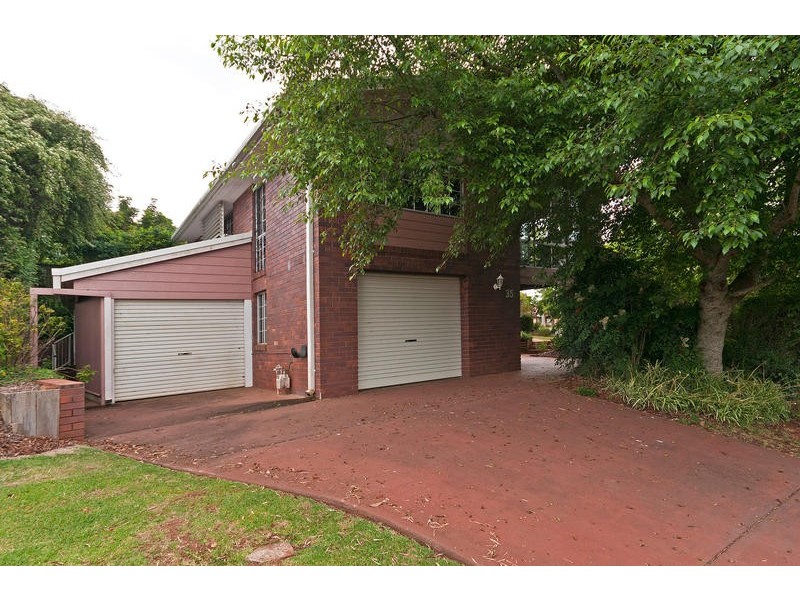 35 Amanda Drive, Toowoomba QLD 4350