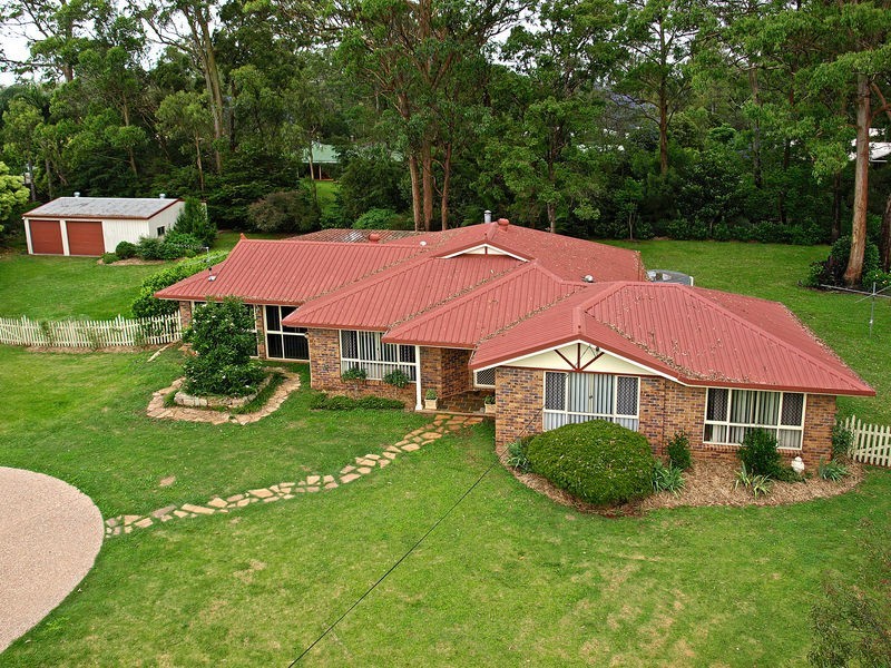 1 Red Gum Court, Highfields QLD 4352