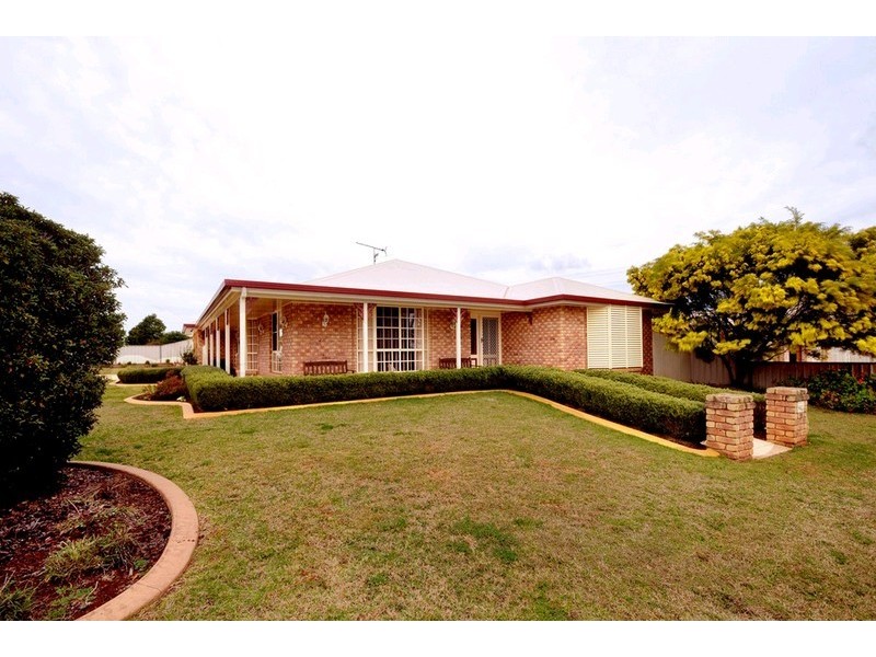 7 Emma Drive, Toowoomba QLD 4350