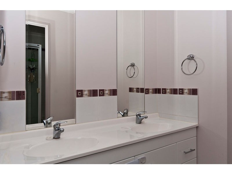 Kearneys Spring QLD 4350