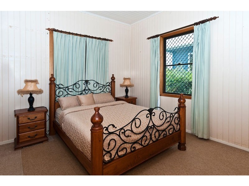 Mount Lofty QLD 4350