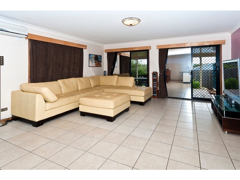 2/9 Kauri Street, Toowoomba QLD 4350