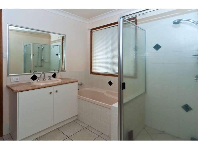 2/9 Kauri Street, Toowoomba QLD 4350