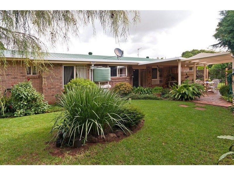 Centenary Heights QLD 4350